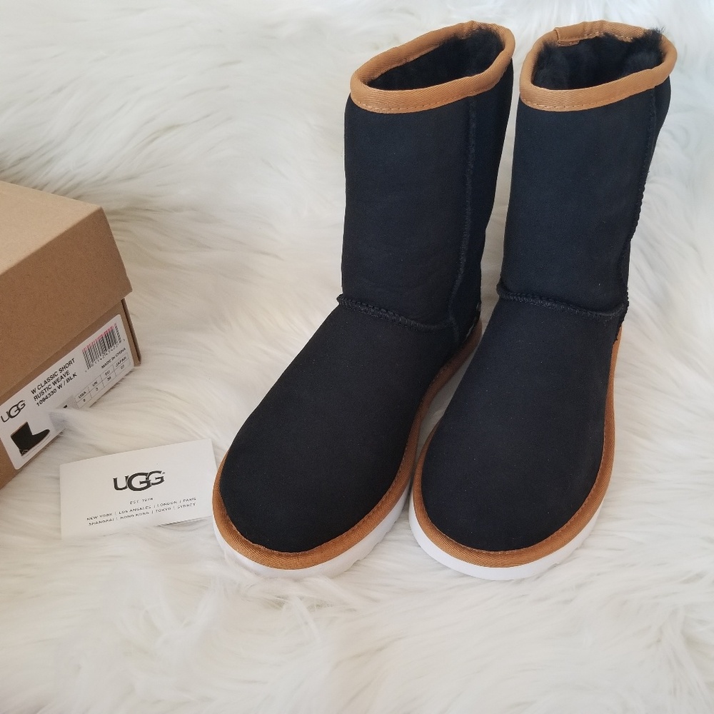 UGG Classic Rustic Weave Boots - Picture 3 of 7